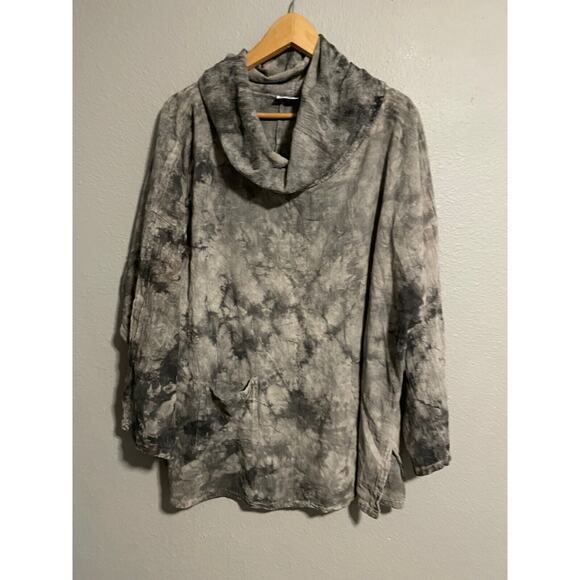 Oh My Gauze! Gray Tie-Dye Tunic - Picture 1 of 7